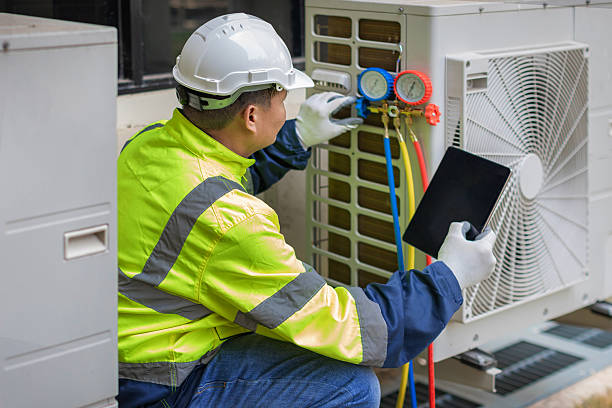 Professional Hvac technician working in Wallingford, CT